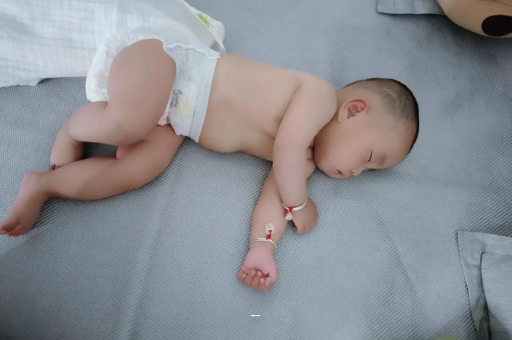 溧阳宝宝突然很多眼屎